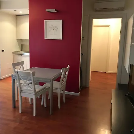 La Casa Sul Naviglio Milan