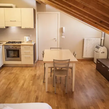 Apartment Porta Venezia Attic Flat Mailand
