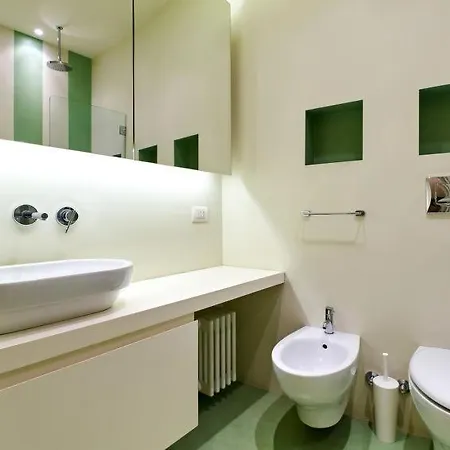 Sleeps 6 Air Con Wifi Apartment Milan