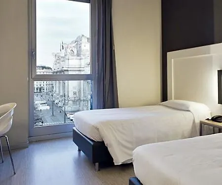 Aosta Отель