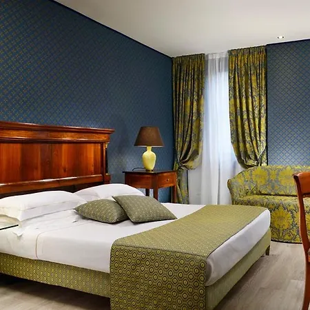 Hotel Pierre