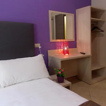 Midtown Hotell