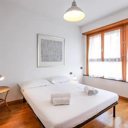Bocconi Navigli Apartment With Terrace Appartement *
