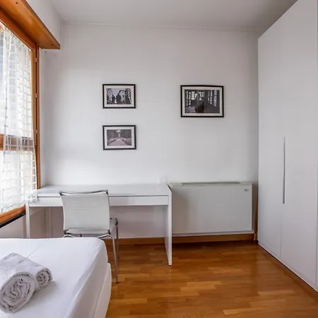 Bocconi Navigli Apartment With Terrace * Milan