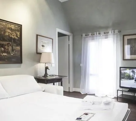 Hemeras Boutique House Sant' Andrea Apartment *