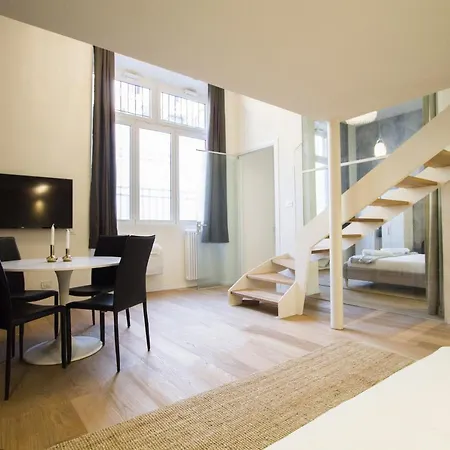 Apartment At Prada *