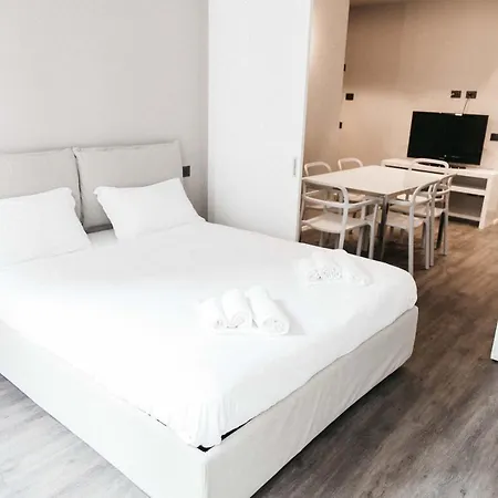 Aparthotel Twoone *