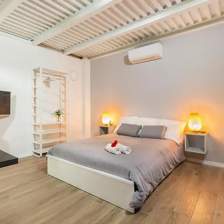 Alessia's Building- Affori Fn *