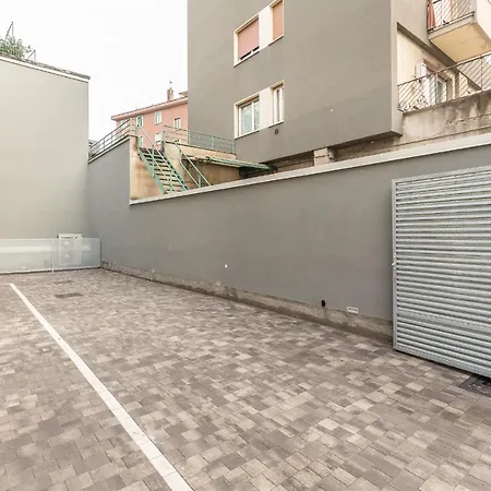 Alessia's Building- Affori Fn 米兰