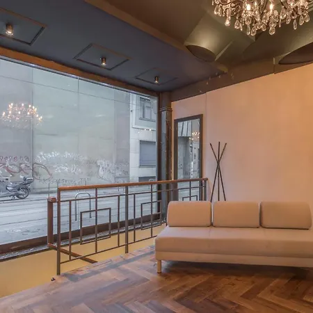 روكسي ميلان