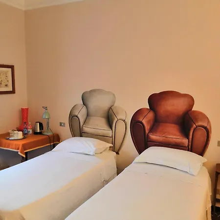 לינה וארוחת בוקר Bonaparte