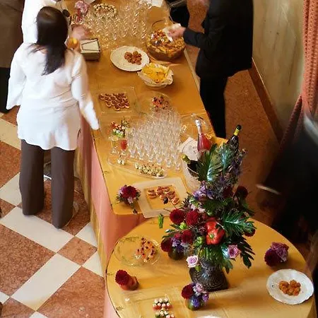 San Carlo Borromeo Hotel