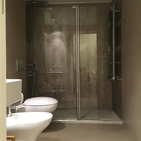 Corso - New Building * Milano