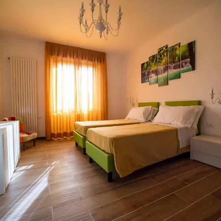 享受米兰酒店 招待所 米兰