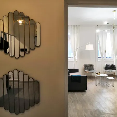 Appartamento Altido Austere Elegance Milano