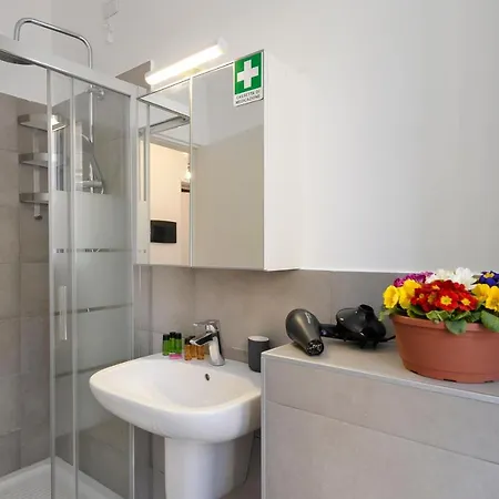 Bright City Apartment
