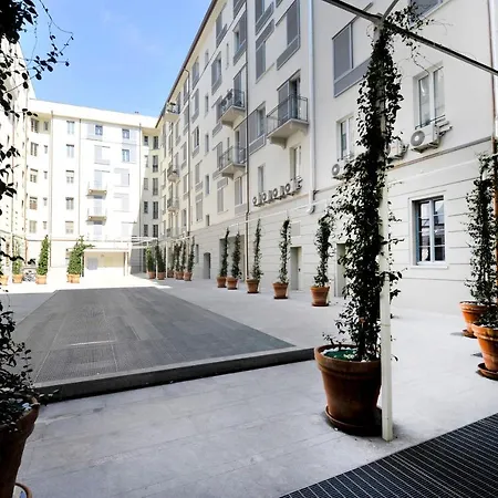 Bright City Apartment