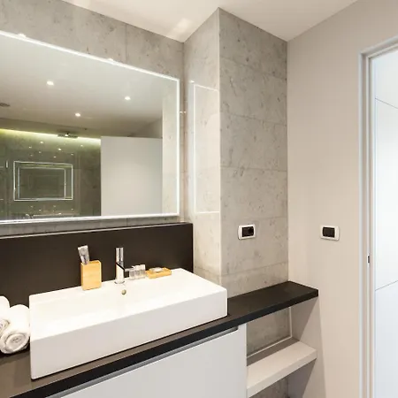 Easyhomes-duomo Suites&apartments *