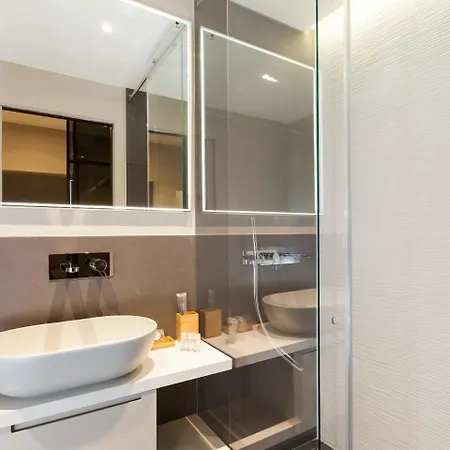 Easyhomes-duomo Suites&apartments *