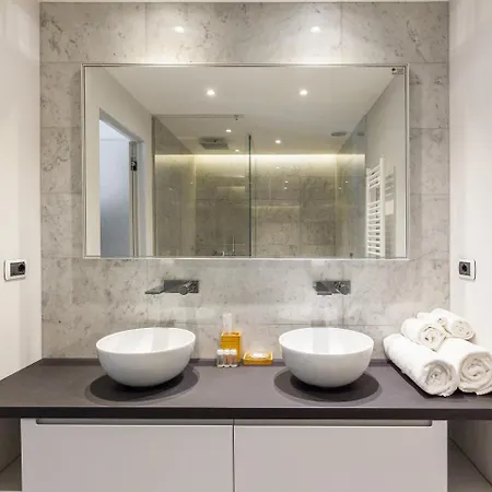 Easyhomes-duomo & Milan