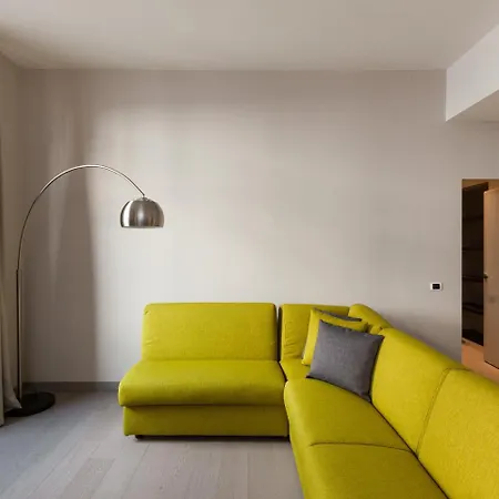 Easyhomes-duomo & *