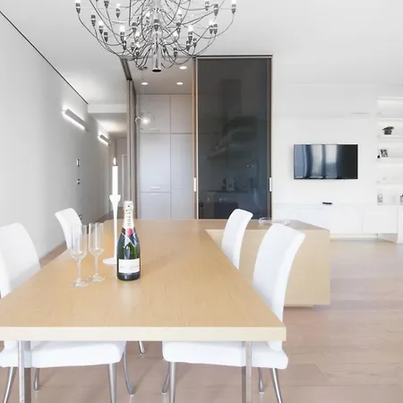 Apartment Stylish Elegant In Torre Solaria With Exclusive Milan's View *