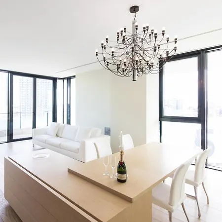 Stylish Elegant In Torre Solaria With Exclusive Milan's View * Milan