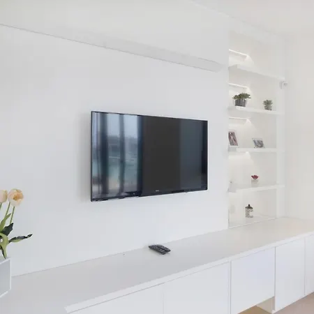 Apartment Stylish Elegant In Torre Solaria With Exclusive Milan's View Milan