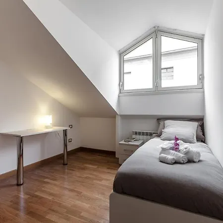 Apartment Suitelowcost Sant'Agnese Suite Milan