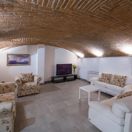 Loft In Navigli District With Jacuzzi & Sauna - Papiniano Milán