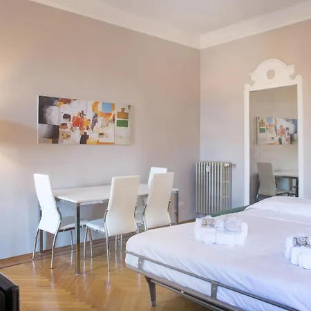 Suitelowcost Spiga * Milánó
