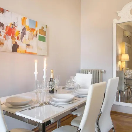 Suitelowcost Spiga * Milánó
