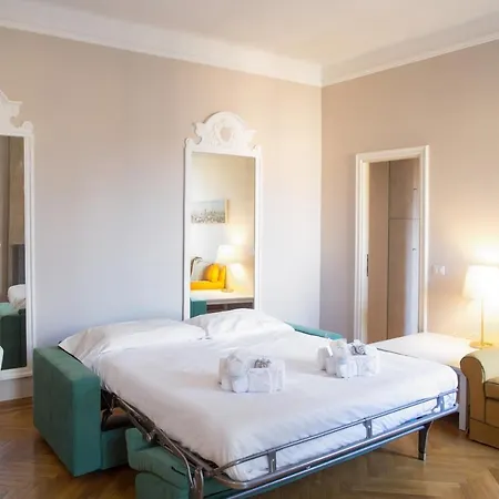 Apartman Suitelowcost Spiga Milánó