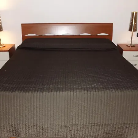 Easy - Rooms&apartments Navigli Milano