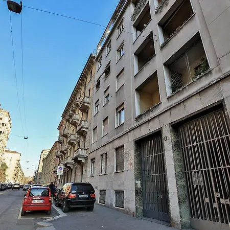 Apartment Casa Cola Di Rienzo Milan
