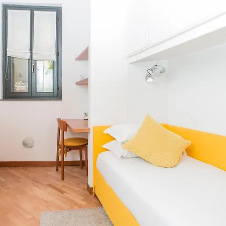 Living Milan - Corso Garibaldi 55 Apartment *