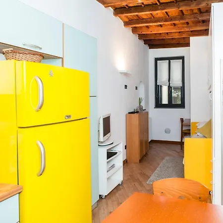 Living Milan - Corso Garibaldi 55 Milan