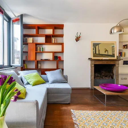 Ticinese Apartment Milan
