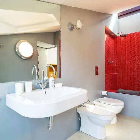 Ticinese Apartment *