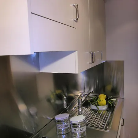 Apartment Borgonuovo Uno Milan