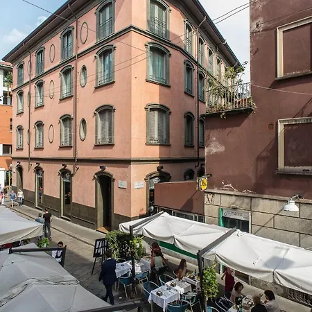 Appartamento Living - Via Brera 23 *
