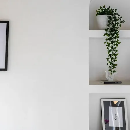 Hintown Frisi Apartament *