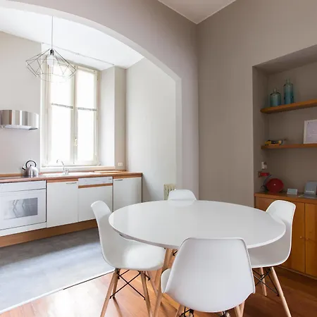 Apartment Brera In San Babila Milan