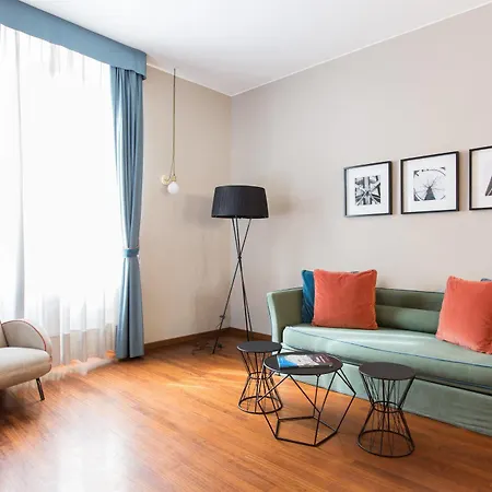 Brera In San Babila Apartment