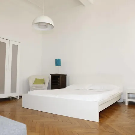 Casa Milano- Apartments And Rooms *