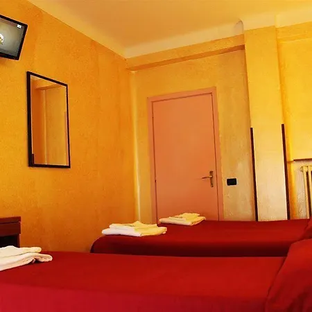 Hotel America *