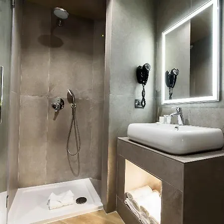 جاست ميلانو فندق 4*