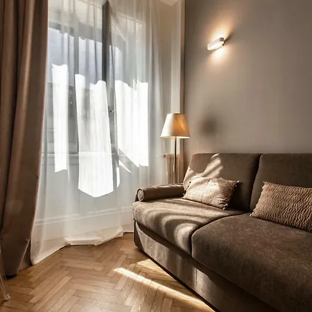 Duomo View Design Studio R&r Apartment