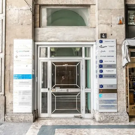 Apartment Duomo View Design Studio R&r Milan