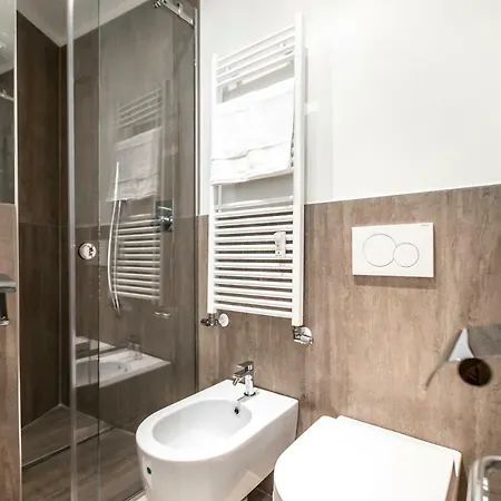 Duomo View Design Studio R&r Apartment